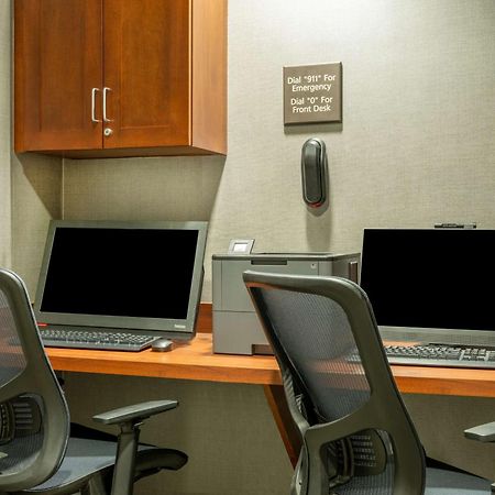 Hampton Inn Raynham-Taunton Bagian luar foto