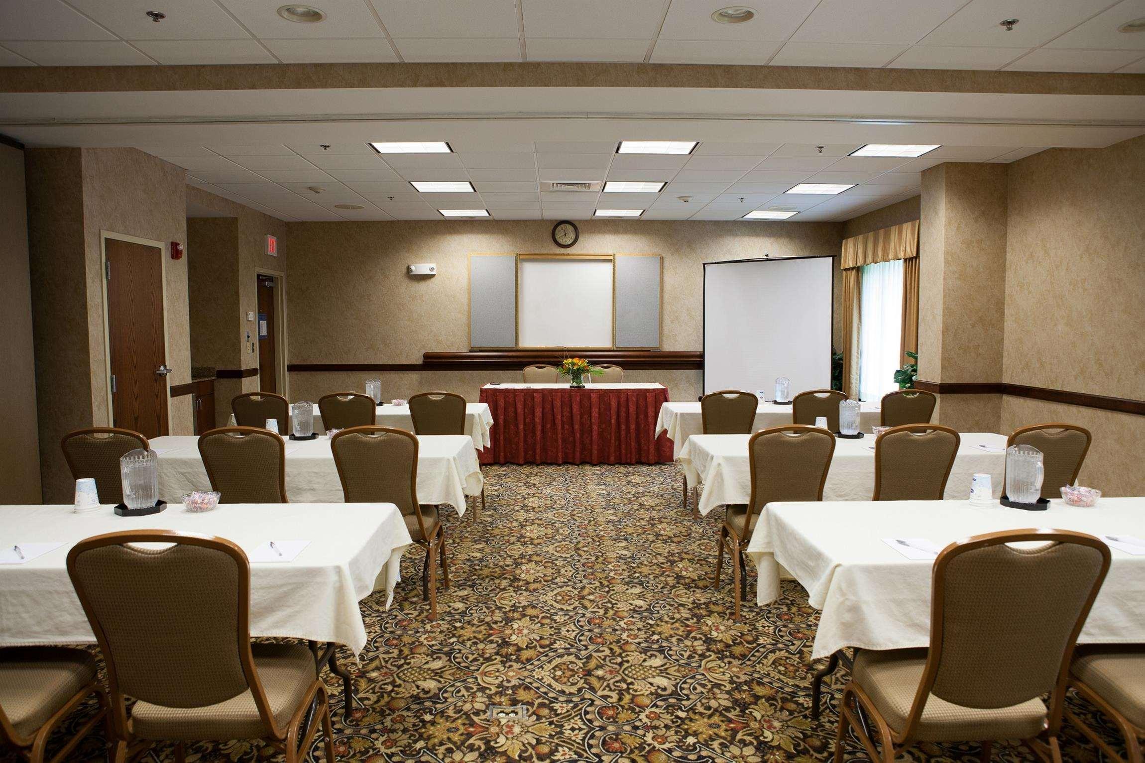 Hampton Inn Raynham-Taunton Bisnis foto