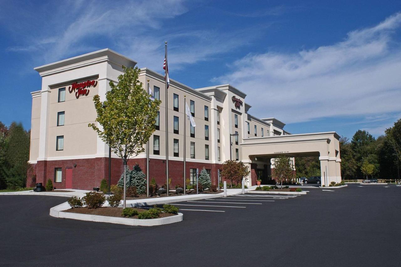 Hampton Inn Raynham-Taunton Bagian luar foto